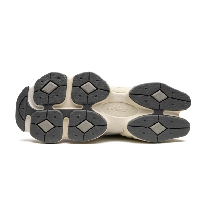 New Balance 9060 – Sea Salt White